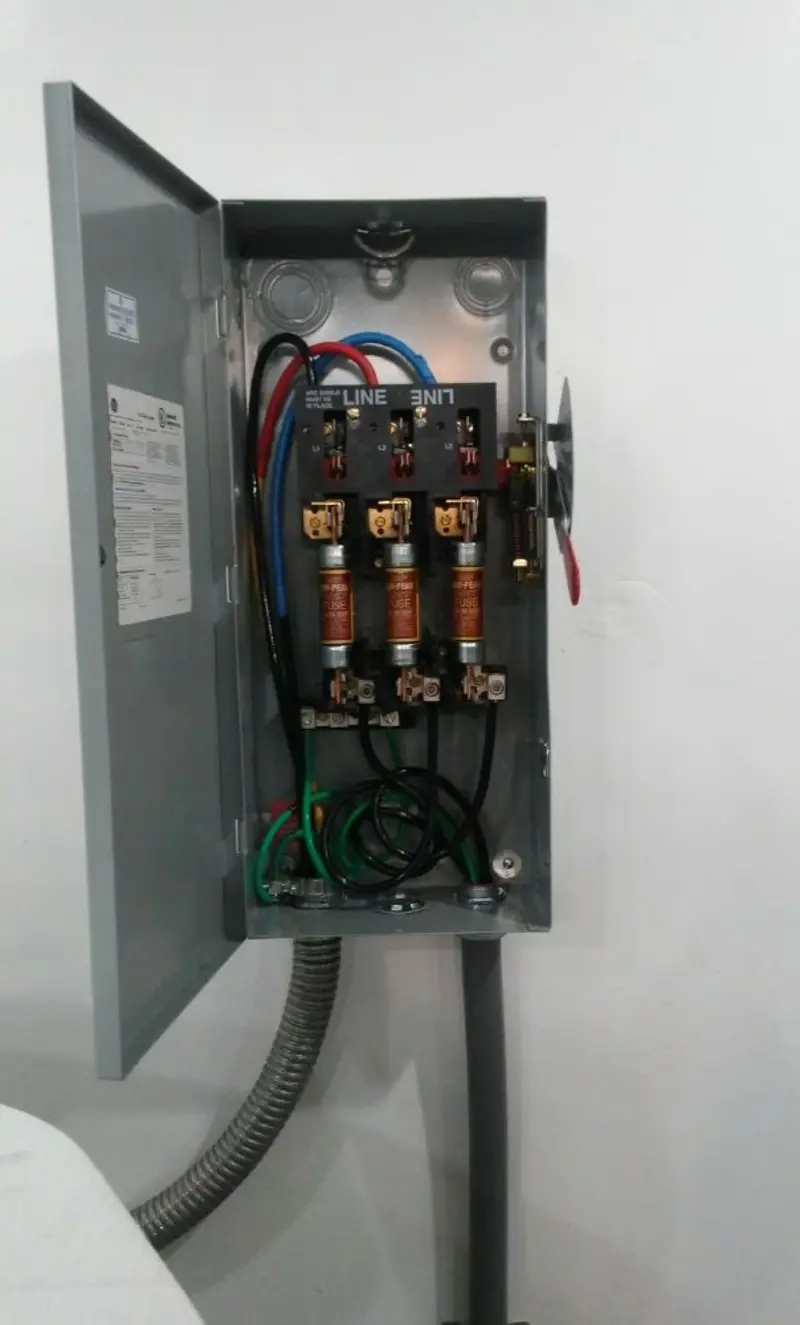 Three-phase disconnect switch installed for Electrical Wiring & Rewiring in Tualatin